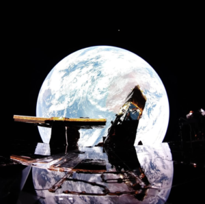 Imagem incrível capturada pela Blue Ghost. A Missão Blue Ghost 1 foi uma missão robótica de pouso na Lua pela Firefly Aerospace que foi lançada em 15 de janeiro de 2025 e pousou suavemente na superfície lunar em 2 de março de 2025, às 08:34. UTC .